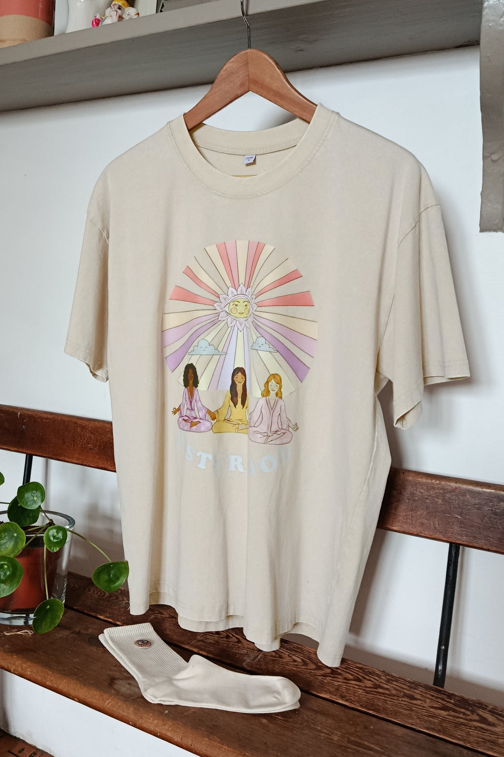 T-SHIRT SISTERHOOD BEIGE